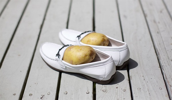 Stretch Shoes by Using Potato
