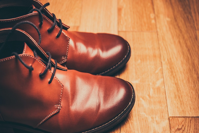 Get Creases out of Shoes without an Iron